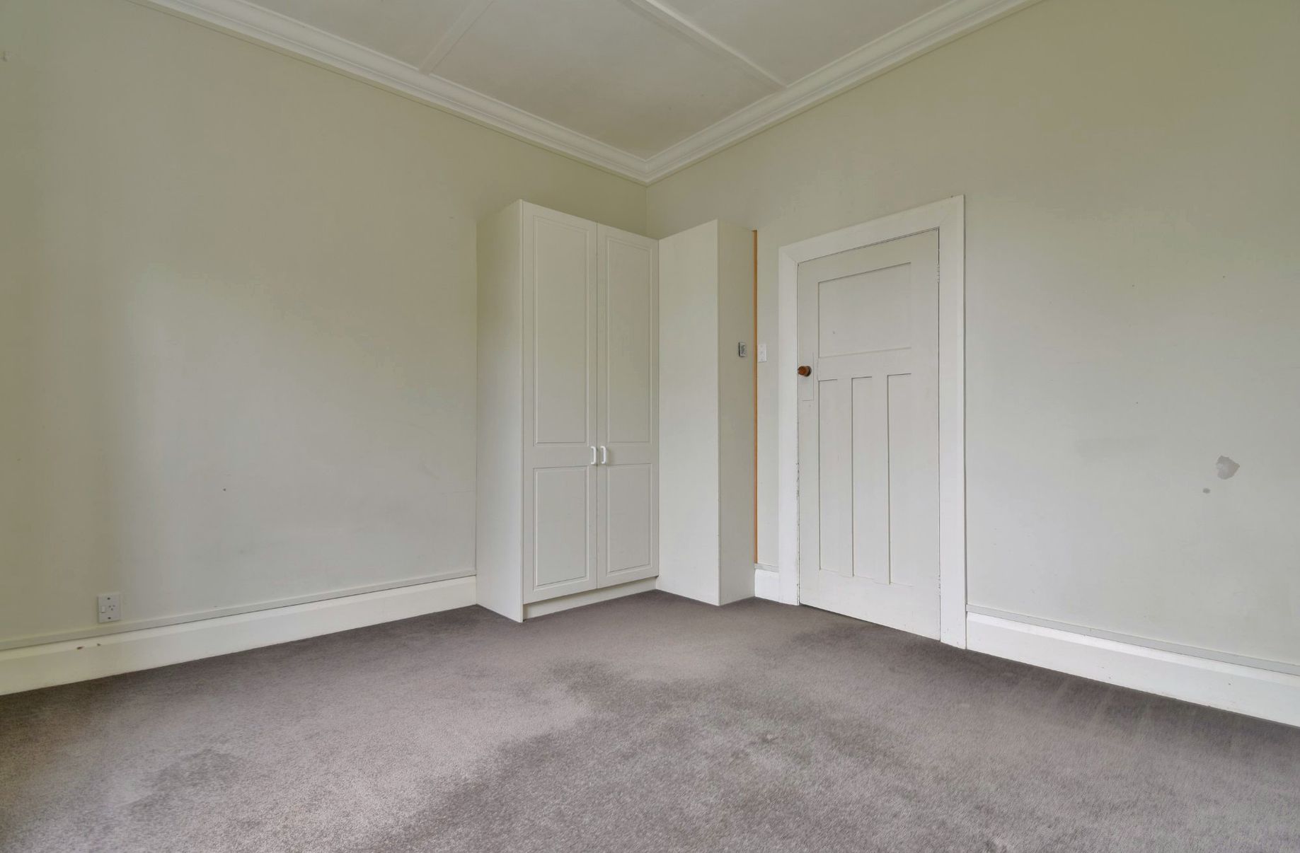 64 Hargest Crescent, Saint Kilda