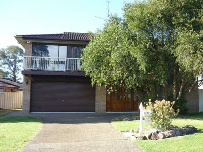 4 Fraser Crescent, Albion Park