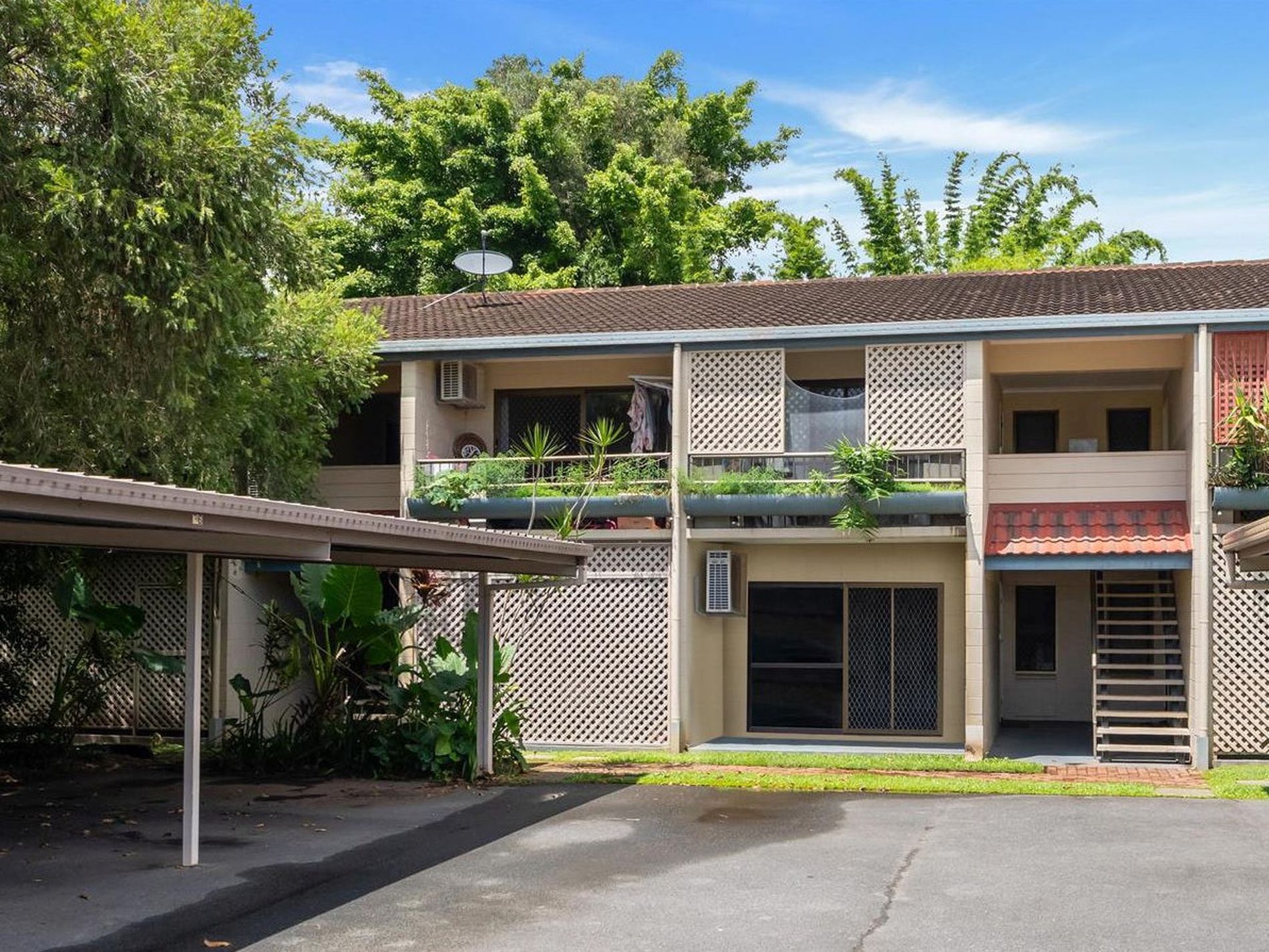 18 / 439-443 Severin Street, Manunda