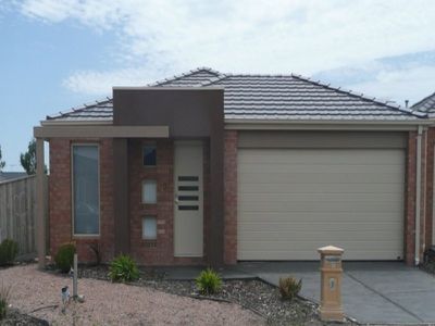 8 Parawong Parade, Wyndham Vale