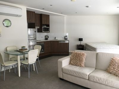 515b / 1 Como Crescent, Southport