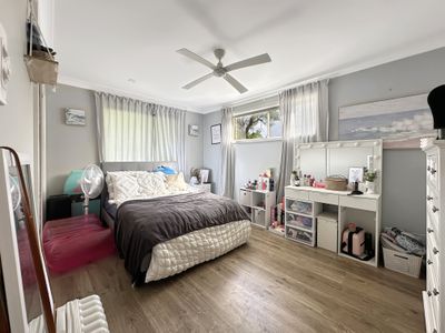 1 The Parkway, Mallabula