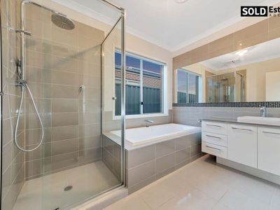 108 Linsell Boulevard, Cranbourne East