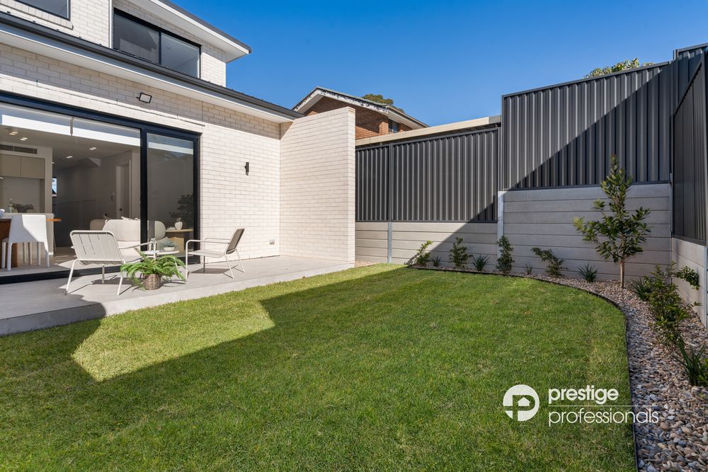 1 / 5 Elouera Crescent, Moorebank
