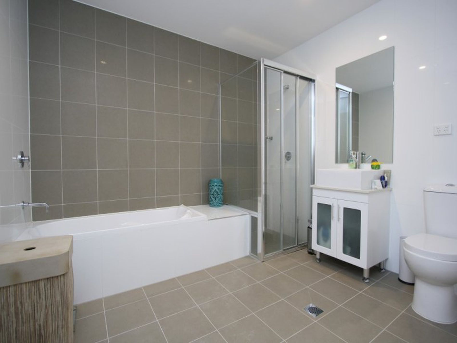 F107 / 1-9 The Broadway, Punchbowl