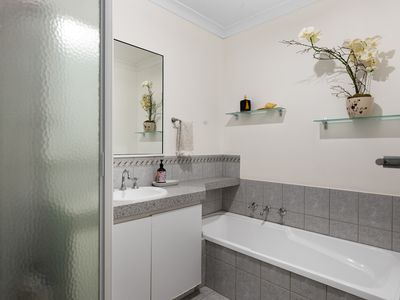 27A Paddington Drive, Hannans