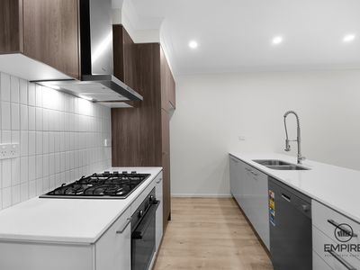 4 Gudali Walk, Clyde North