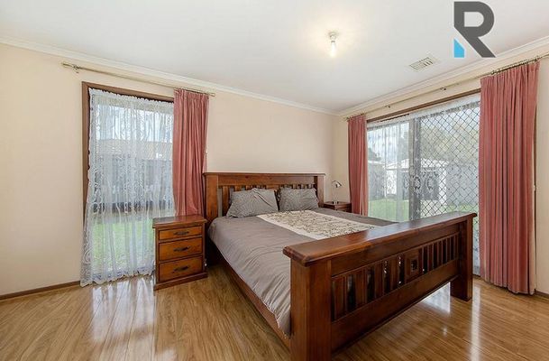 30 Cowes Street, Craigieburn