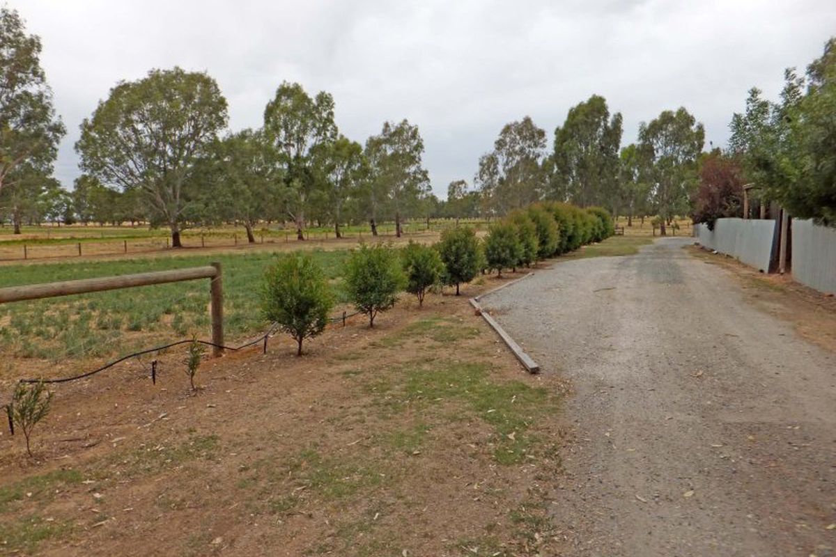 4038 Midland Highway, Stanhope