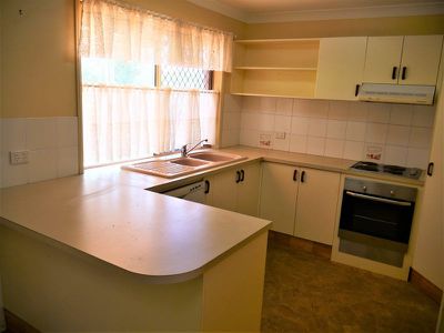 9 Fairview Drive, Kingaroy