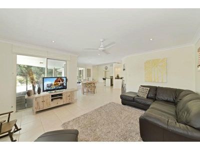 11 Dirum Court, Tewantin