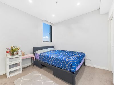 512 / 12 East Street, Granville