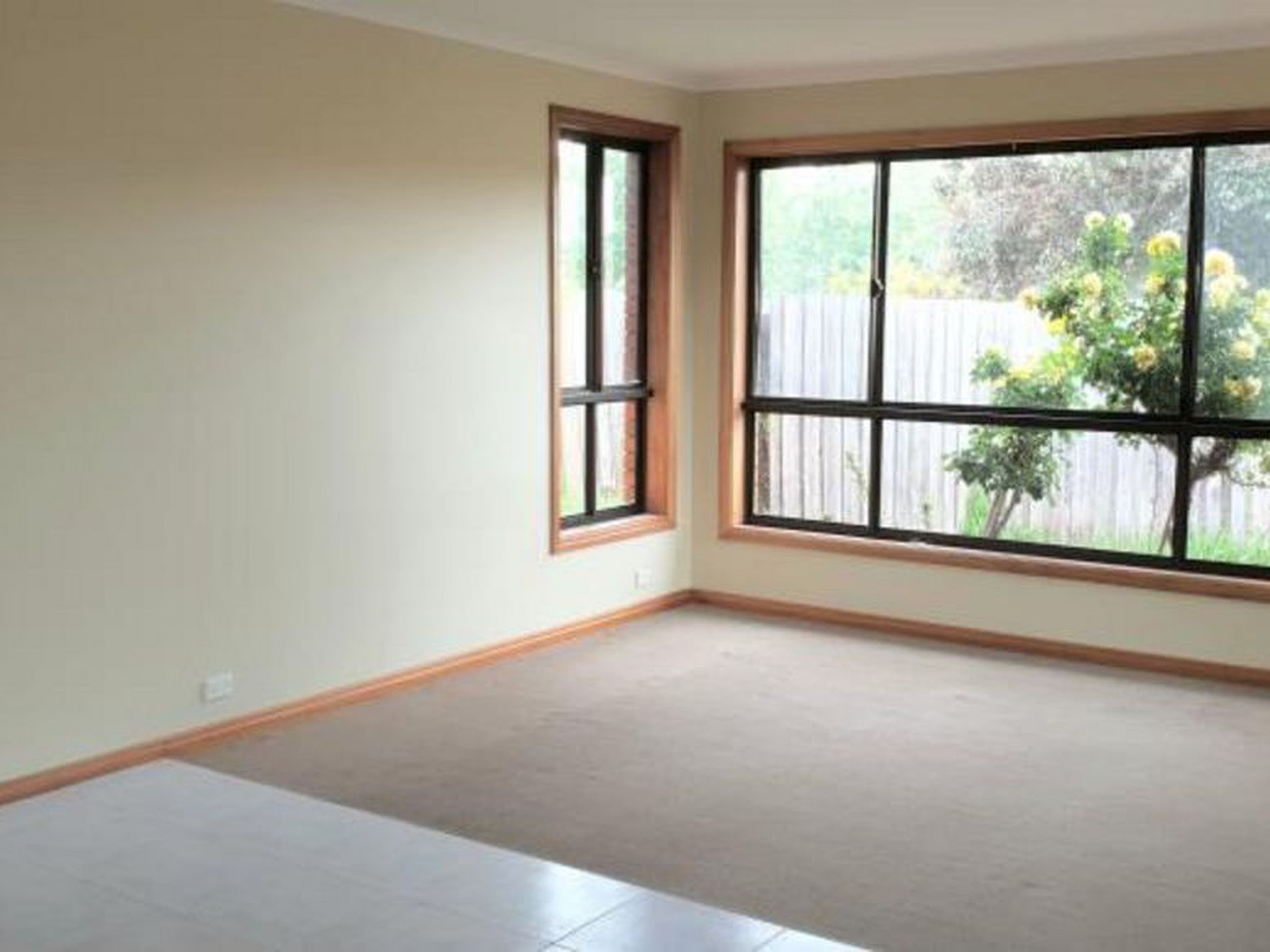 2 / 58 High Street, Werribee