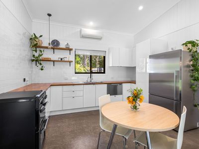 53 Stratford Park Drive, Pomona