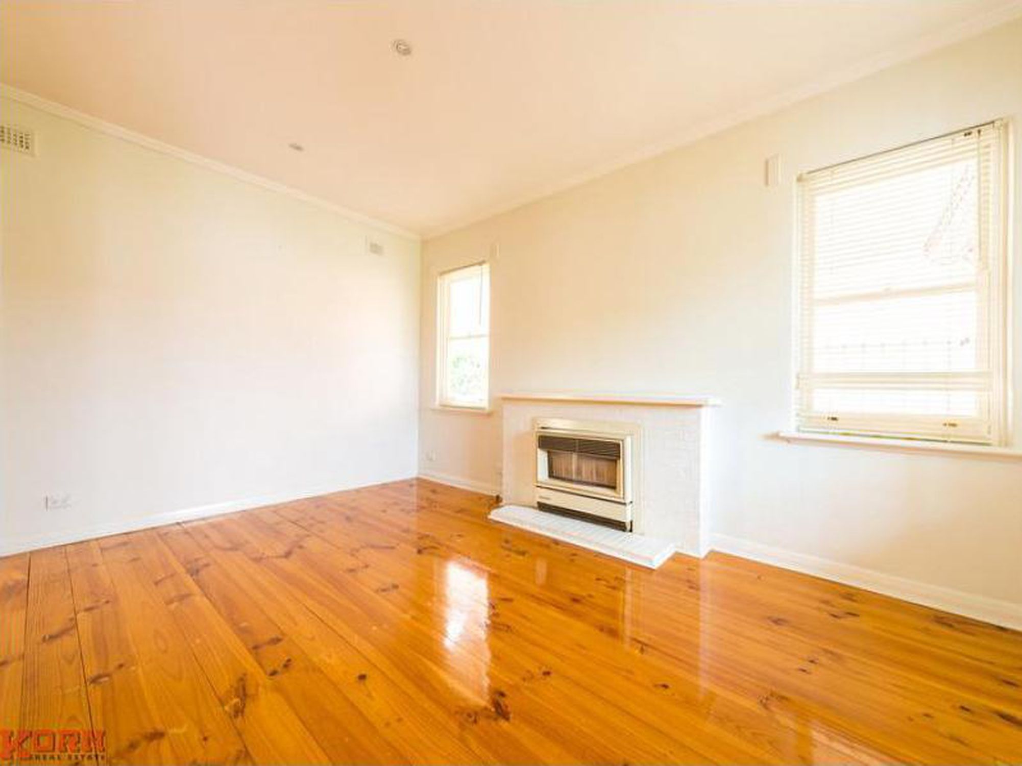 81 Pine Avenue, Glenelg North