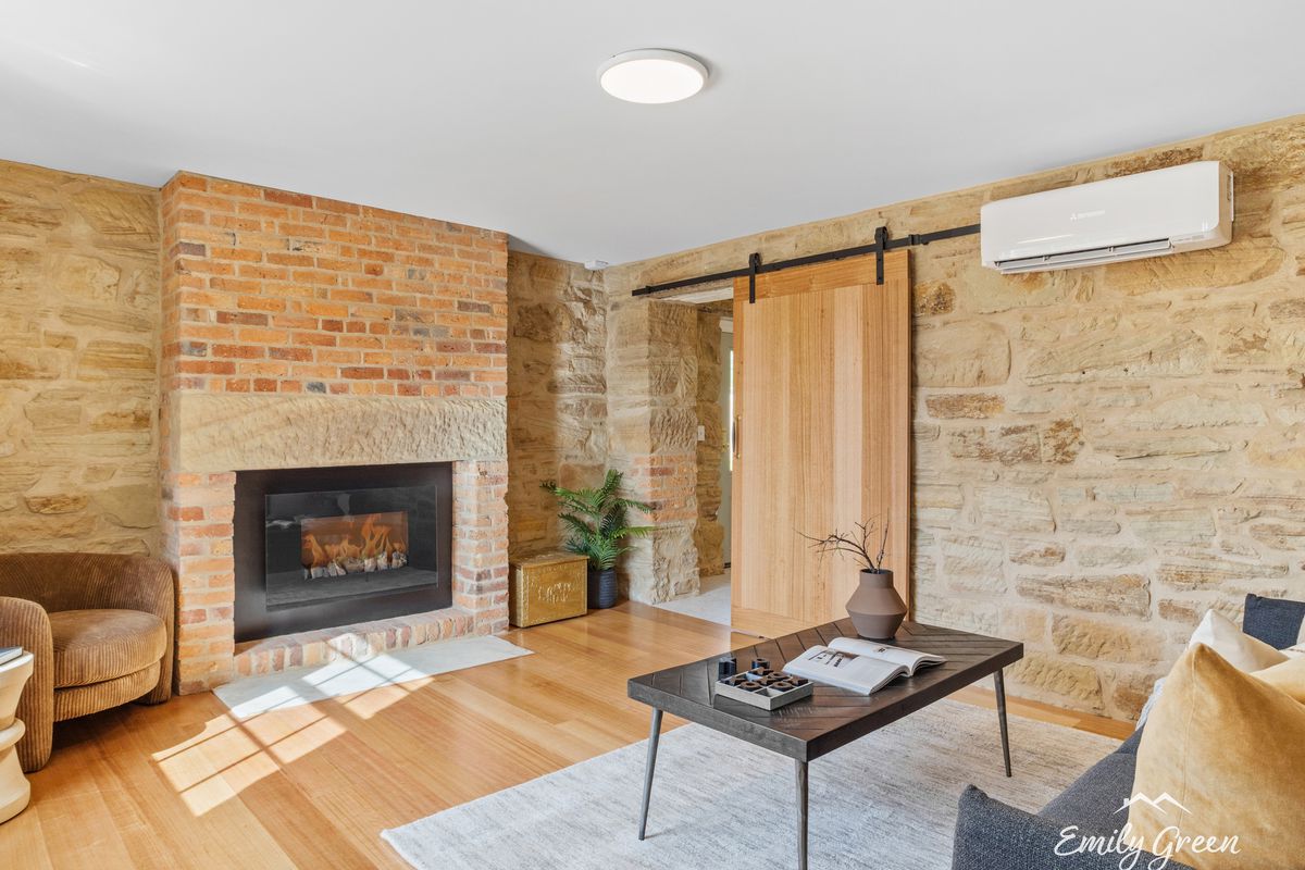5 Giblin Street, Lenah Valley