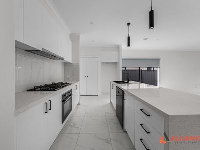 48 Railway Parade, Kalkallo