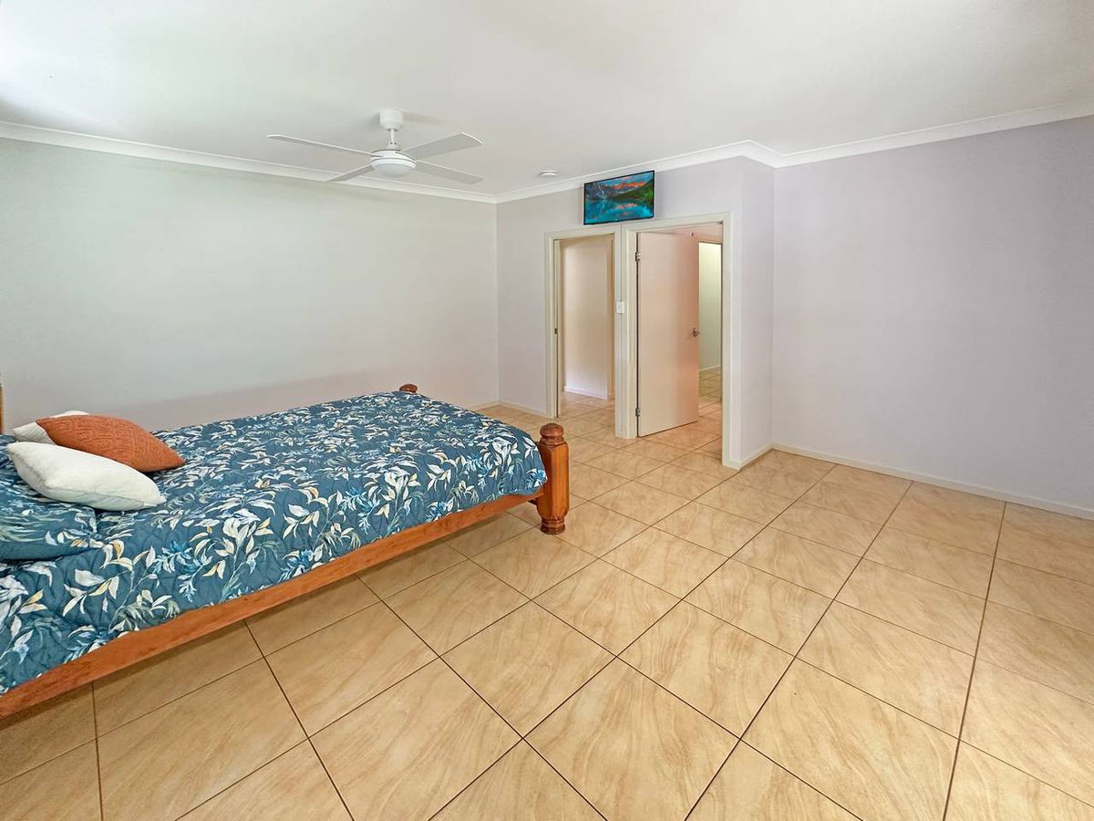 164 Carrington Road, Atherton