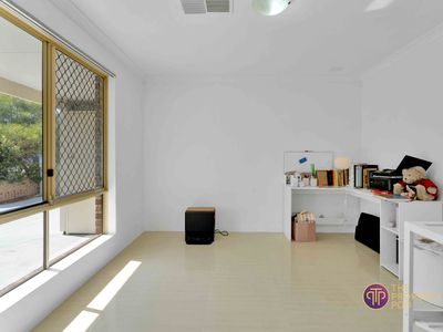 1 Dolara Court, Maddington