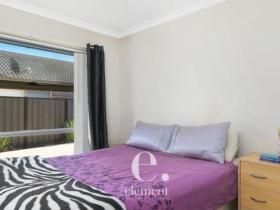 2 / 10 Raymond George Place, Lara