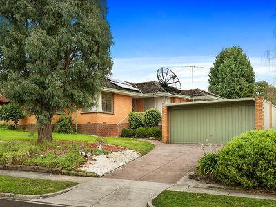 63 Dehnert Street, Doncaster East