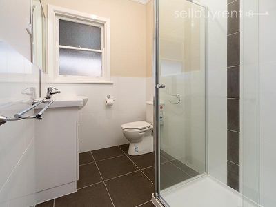 32 KELLY STREET, Wodonga