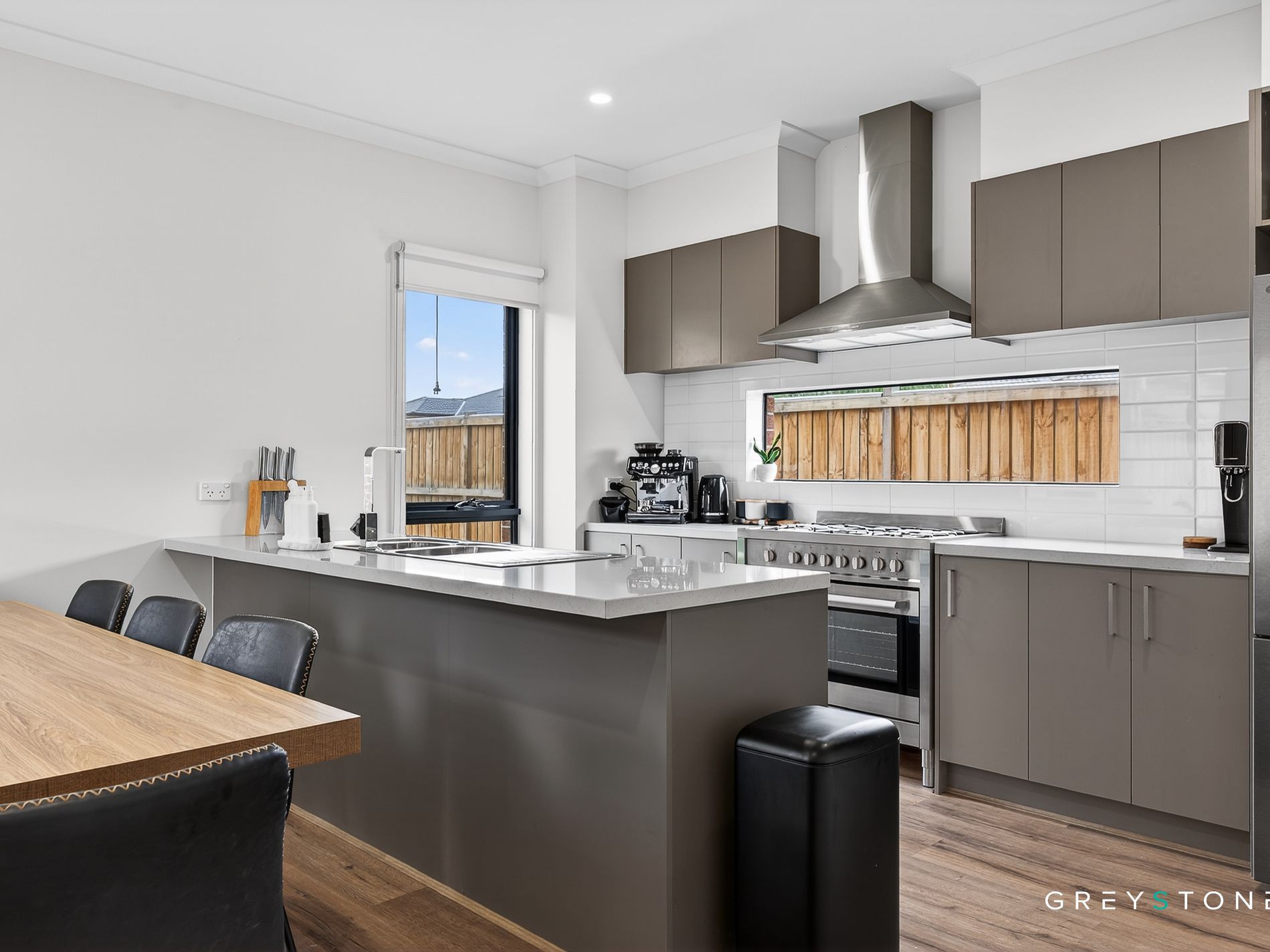 83 Merindah Boulevard, Deanside