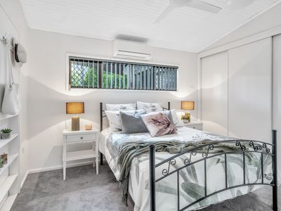 11 Pomona Avenue, Mooroobool