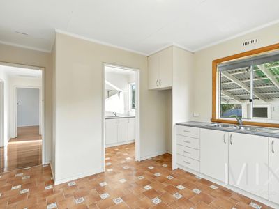 24 Heemskirk Street, Warrane