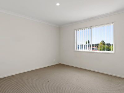 49 Nigella Circuit, Hamlyn Terrace