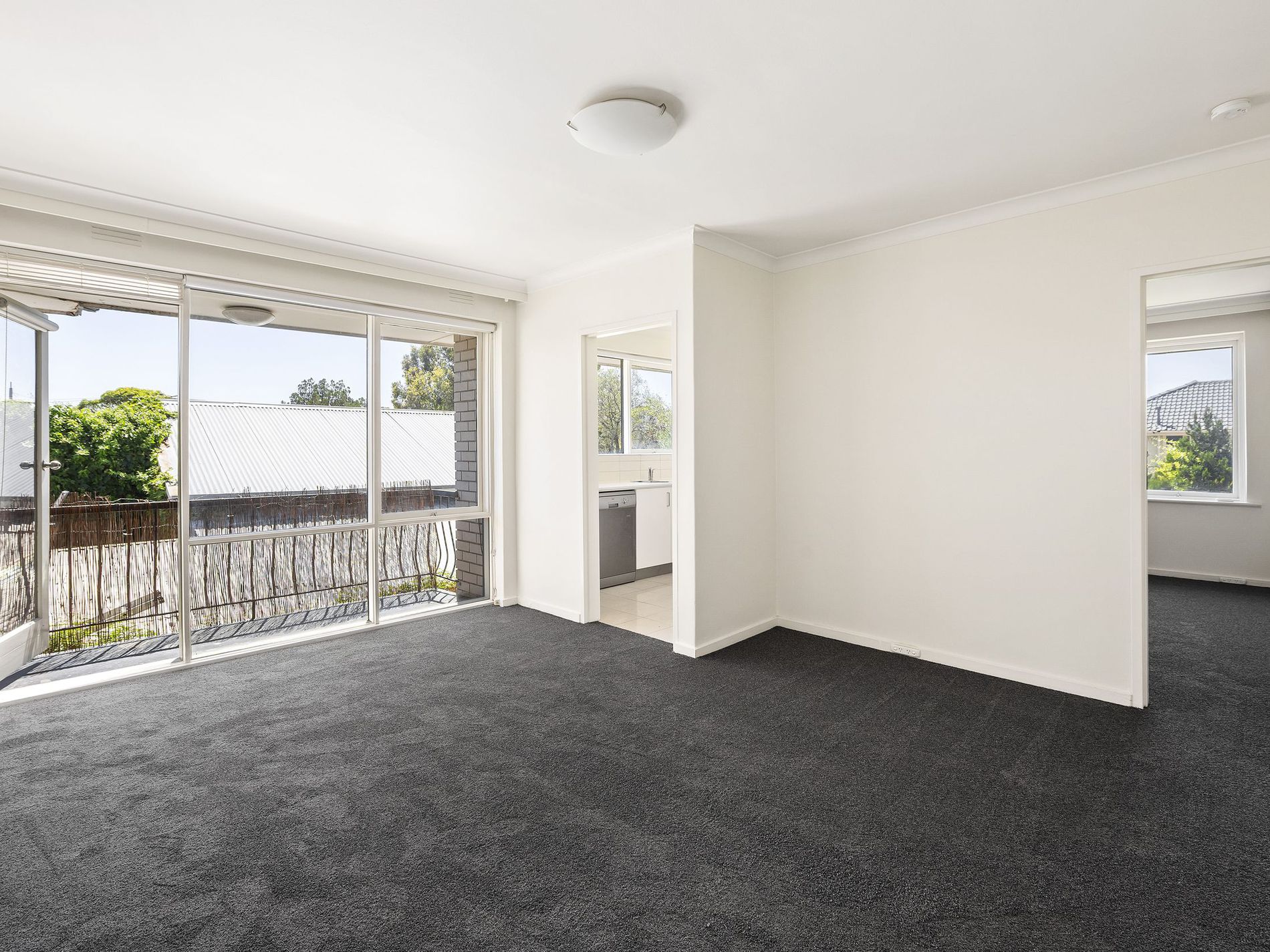 11/44 Woolton Ave, Thornbury