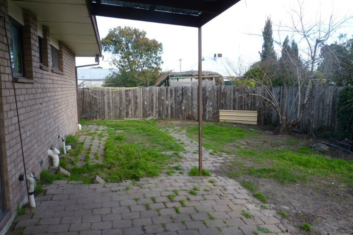 4 / 8 High Street, Horsham