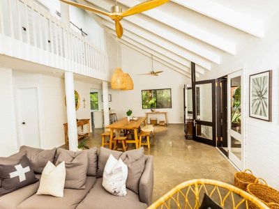 9 Dolphin Avenue, Hawks Nest