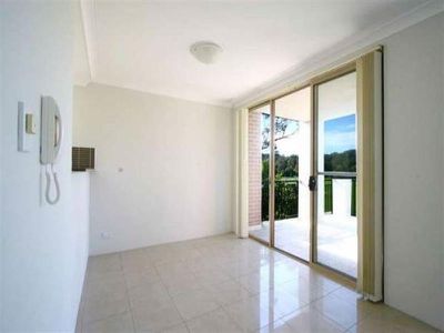 18 / 5-7 Princes Highway, Figtree