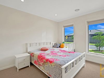 6 Ballantine Street, Tarneit