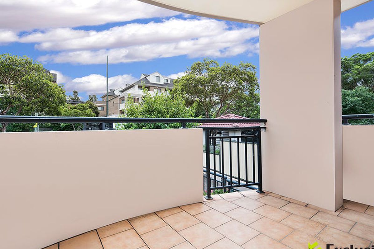 5 / 18 Eastbourne Road, Homebush West