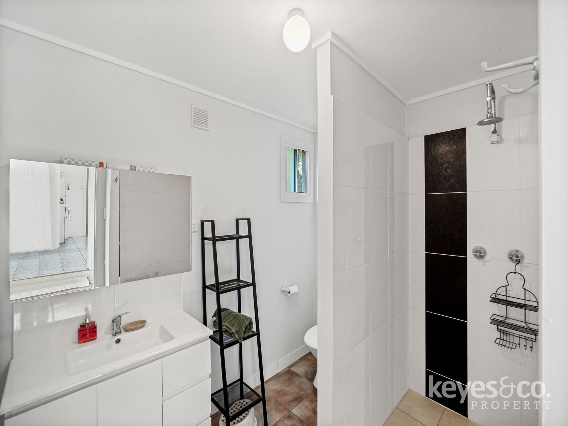 24 Alligator Creek Road, Alligator Creek