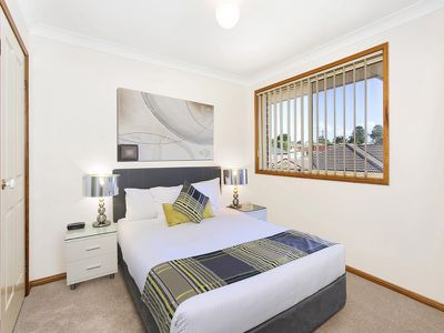 4 / 37 Addison Avenue, Lake Illawarra