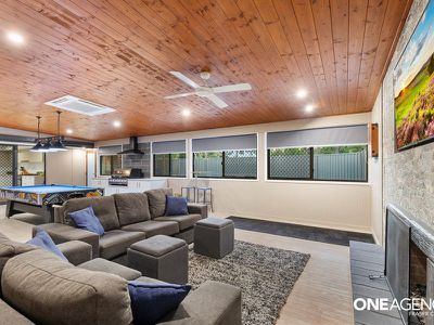4 Paperbark Way, Urangan