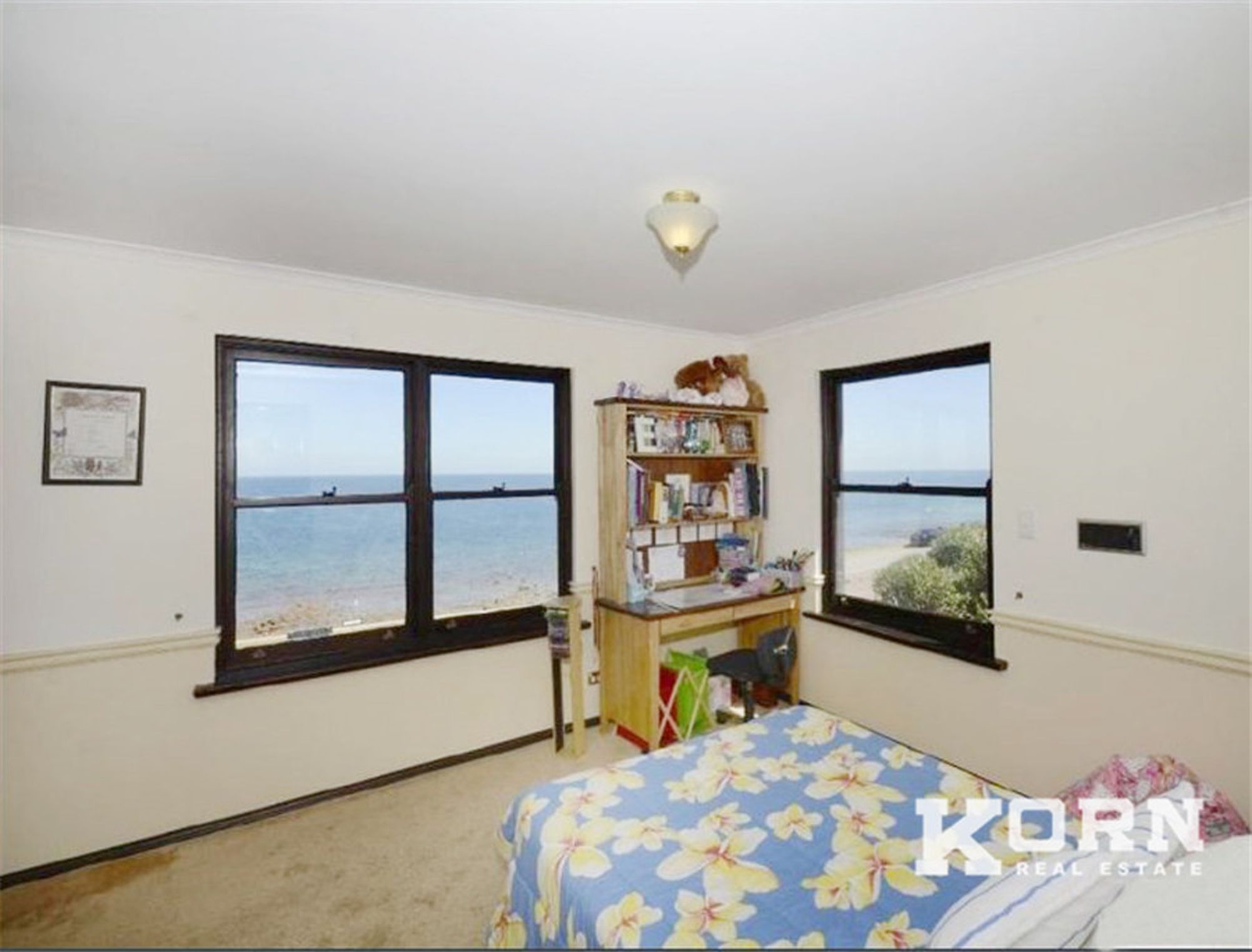 8 Heron Way, Hallett Cove