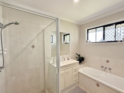 6 Bronton Way, Point Vernon