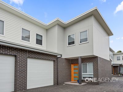 2 / 15 Burroo Street, Albion Park Rail