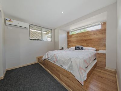 156 Kamarin Street, Manly West