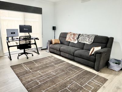 13 Malt Drive, Manor Lakes