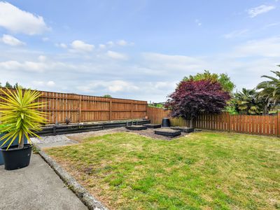 1 / 1 Windlesham Place, Wakefield