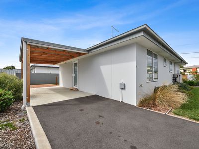 2 / 39 Adelaide Street, George Town