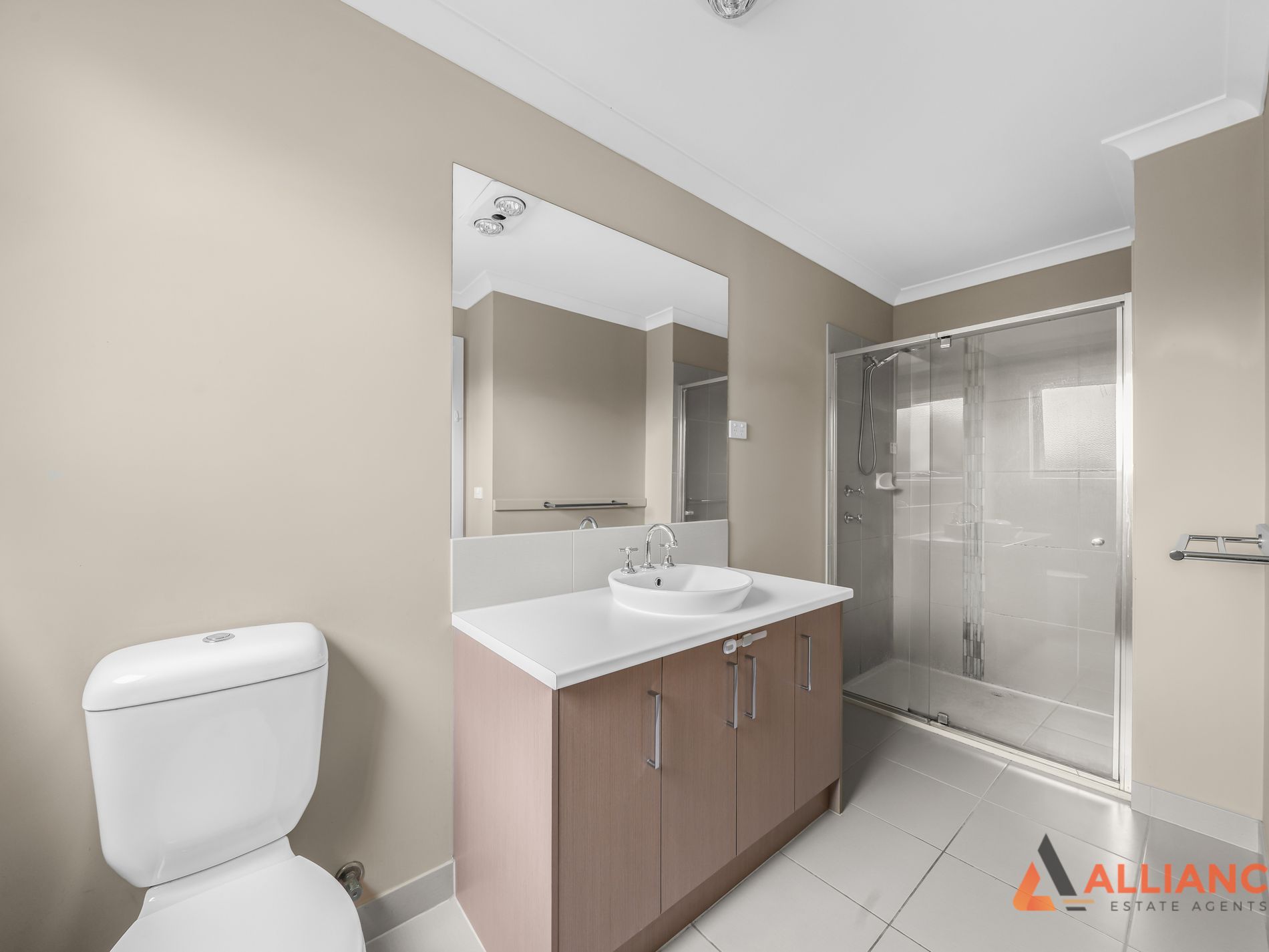 16 LEVENS LANE, Mernda