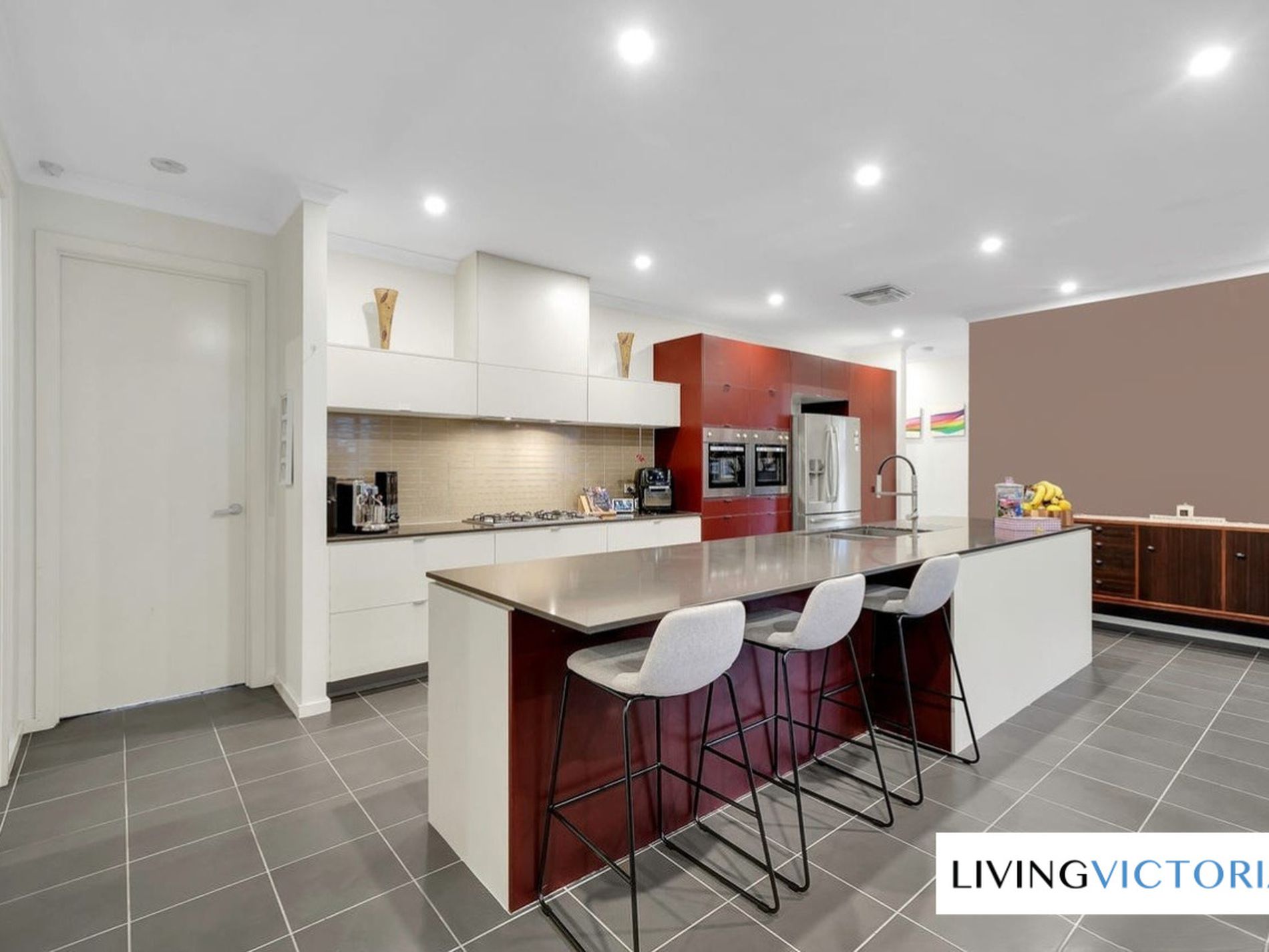 8 Hilderbrand Avenue, Williams Landing