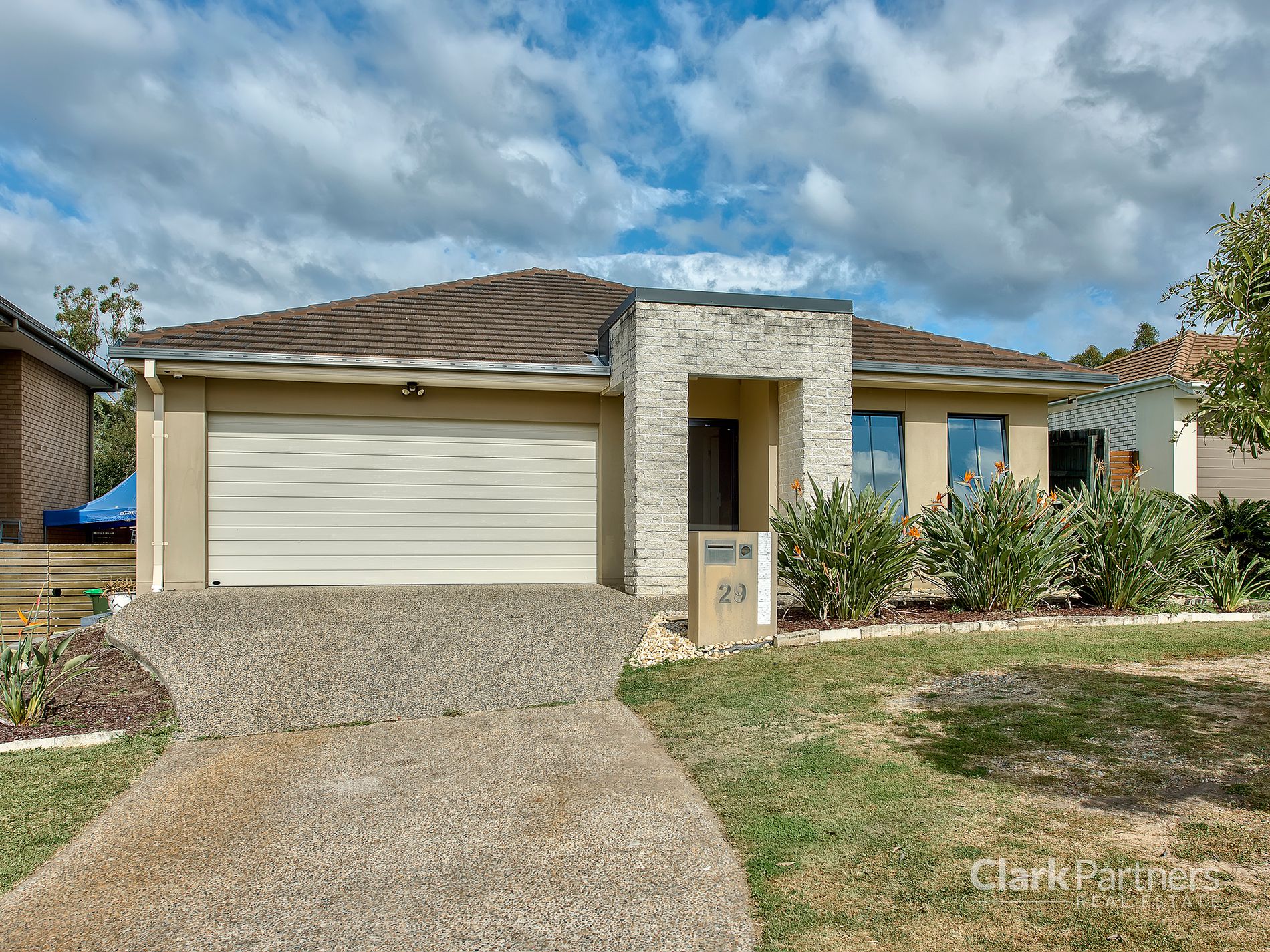 29 Hume Circuit, Warner