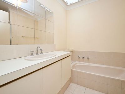 5/6 Conifer Close, Ballajura